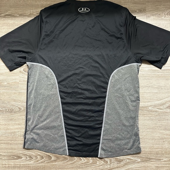 XL under Armour fitted heat gear shirt. - Picture 3 of 3